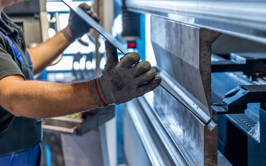 Indústria gera 35 mil empregos em 2020, apesar da pandemia