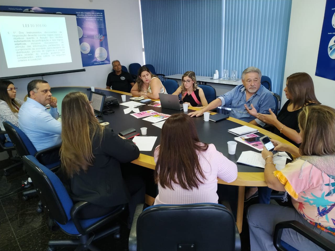 Reunião do CRHIS foca em Implantação e Manutenção dos Programas de PLR