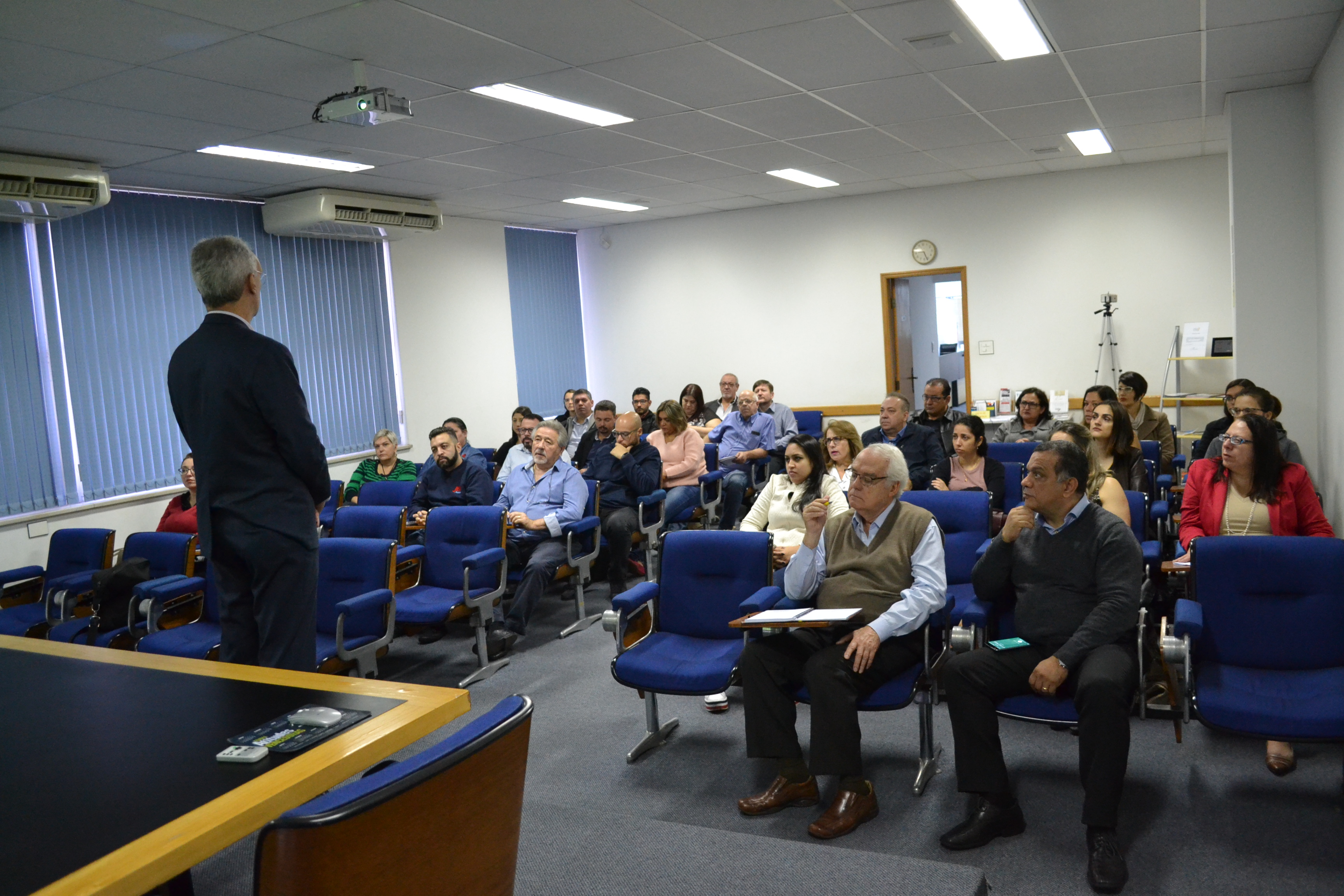 Palestra esclarece dúvidas sobre Bloco K 